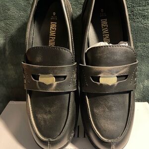 Dream Pairs Women's Black Distressed Penny Loafers size 8